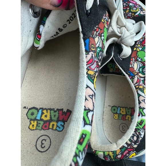 Super Mario Bros Sneakers Canvas Shoes Size 3 Boys Ground Up 2022 Multicolor Blk - Picture 4 of 4